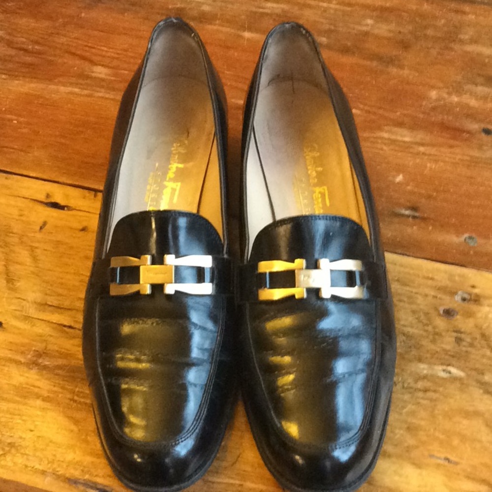 Salvatore Ferragamo Classic Loafers - Picture 4 of 8